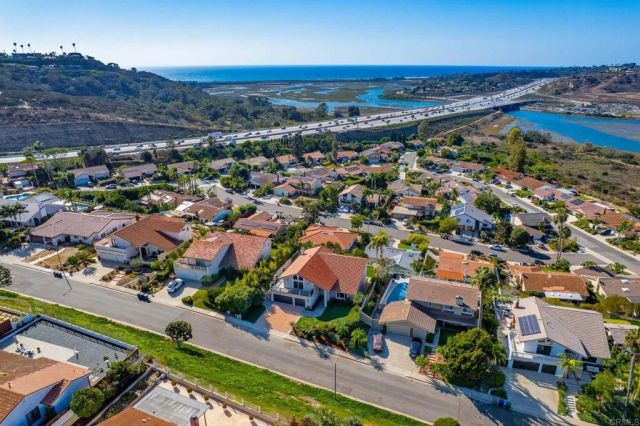 741 Santa Olivia, Solana Beach, CA 92075