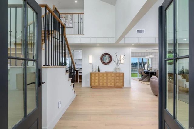 741 Santa Olivia, Solana Beach, CA 92075