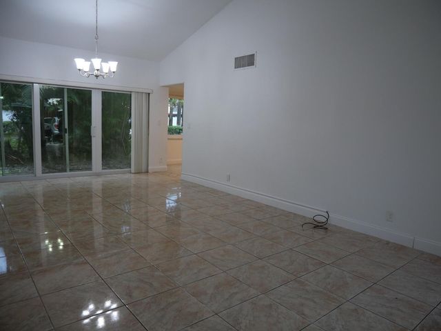 7091 W Sunrise Boulevard 7091, Plantation, FL 33313