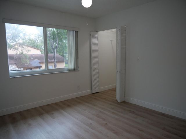 7091 W Sunrise Boulevard 7091, Plantation, FL 33313