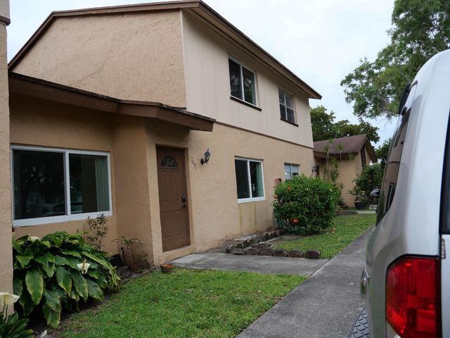 7091 W Sunrise Boulevard 7091, Plantation, FL 33313