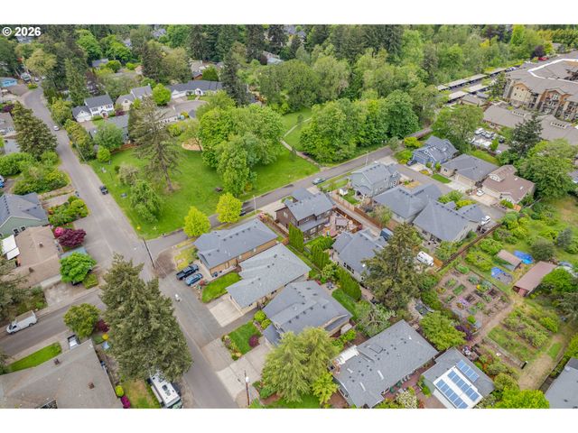 1333 BOND Ln, Eugene, OR 97401