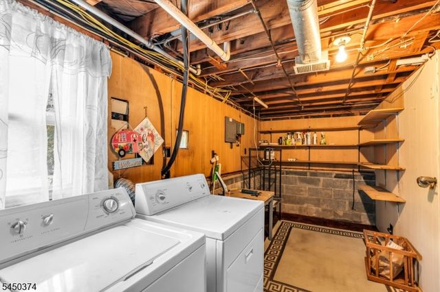 499 Old Stage Rd, Spotswood Boro, NJ 08884