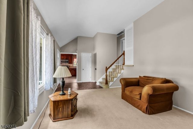 499 Old Stage Rd, Spotswood Boro, NJ 08884