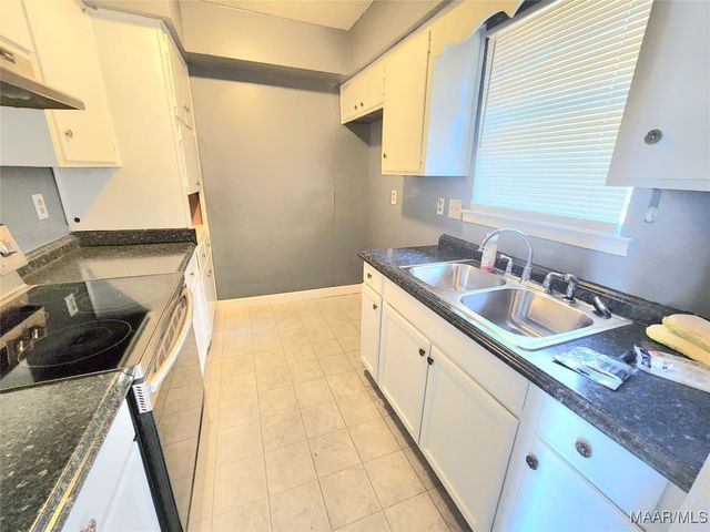 6061 BRIARHURST Drive, Montgomery, AL 36116