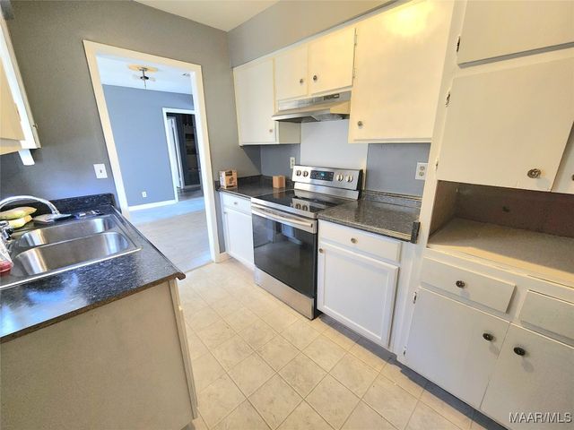 6061 BRIARHURST Drive, Montgomery, AL 36116