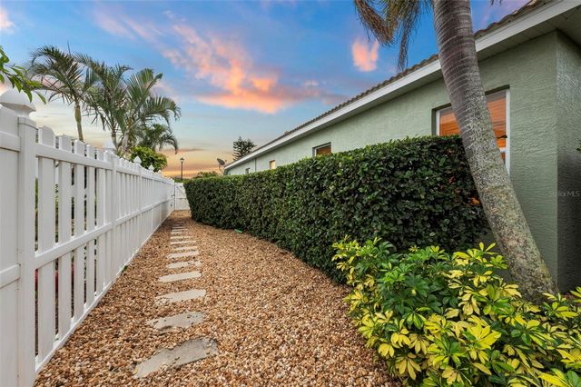 7419 ROXYE LANE, Sarasota, FL 34240