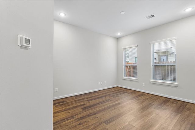 604 Thornton Oaks Road B, Houston, TX 77018