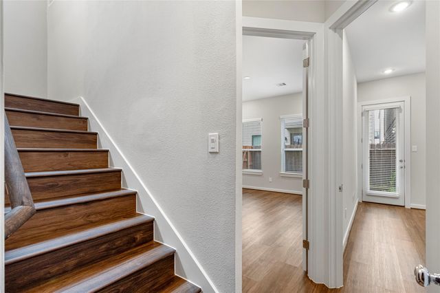 604 Thornton Oaks Road B, Houston, TX 77018