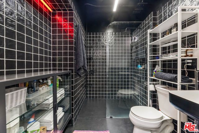 215 W 7th Street 407, Los Angeles, CA 90014