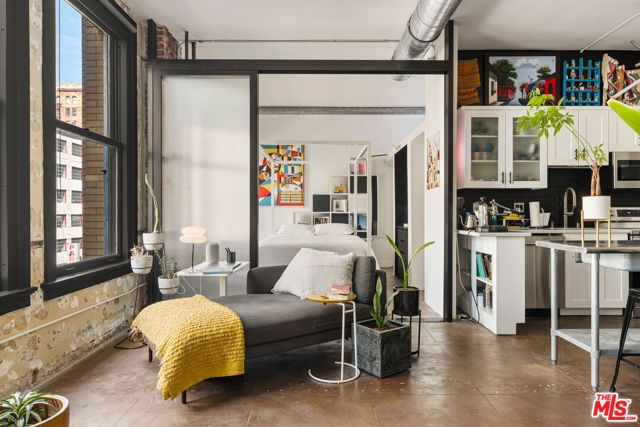 215 W 7th Street 407, Los Angeles, CA 90014