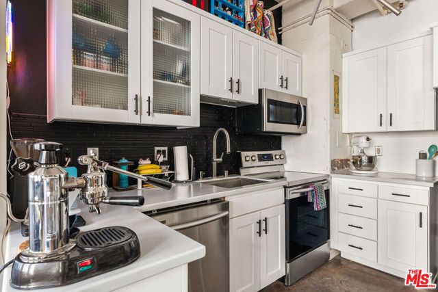 215 W 7th Street 407, Los Angeles, CA 90014