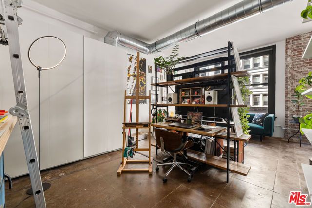 215 W 7th Street 407, Los Angeles, CA 90014