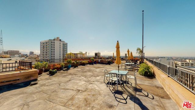215 W 7th Street 407, Los Angeles, CA 90014