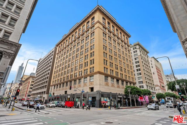 215 W 7th Street 407, Los Angeles, CA 90014