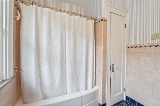 3705 Ault Park Avenue, Cincinnati, OH 45208