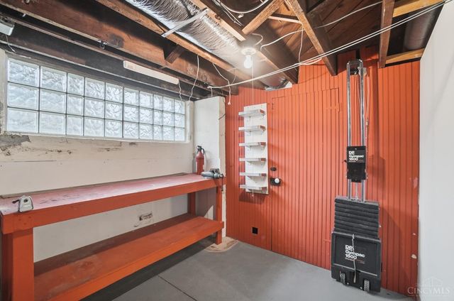 3705 Ault Park Avenue, Cincinnati, OH 45208