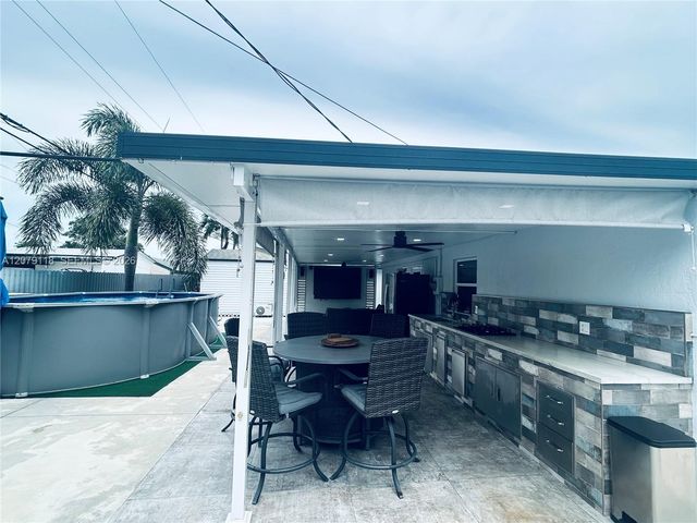11925 SW 185th Terrace, Miami, FL 33177