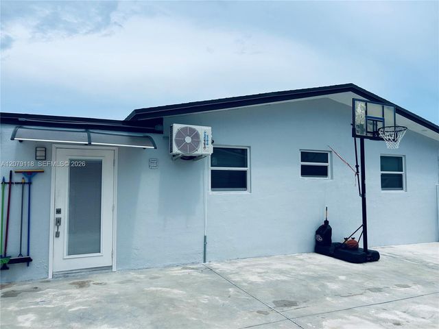 11925 SW 185th Terrace, Miami, FL 33177