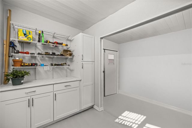 814 ORCHID STREET, Lady Lake, FL 32159