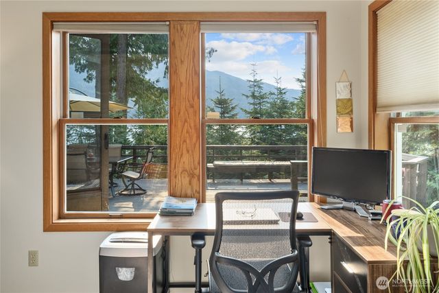 160 Wilderness Lane, Easton, WA 98925