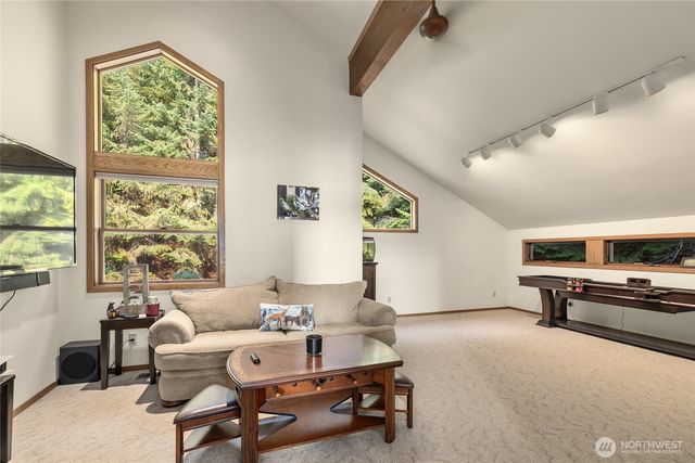 160 Wilderness Lane, Easton, WA 98925
