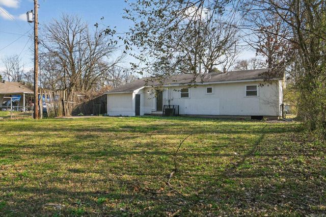 8400 Herrick Lane, Little Rock, AR 72209