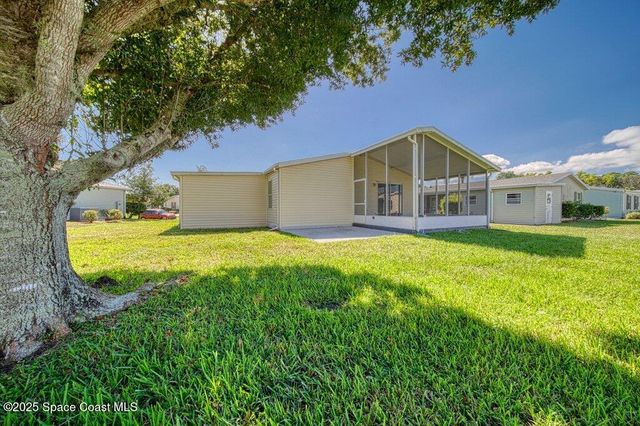 2824 Nine Iron Drive, Port St. Lucie, FL 34952