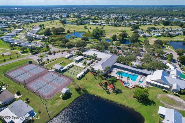 2824 Nine Iron Drive, Port St. Lucie, FL 34952