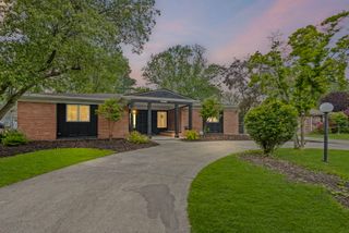 18908 E Louise Drive, Lansing, IL 60438