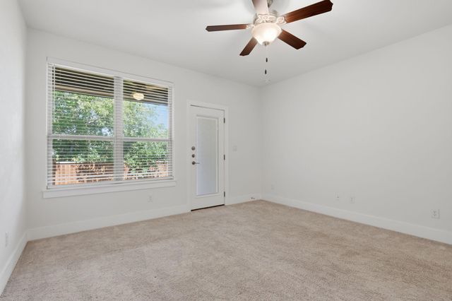 460 Parkline DR 34B, Georgetown, TX 78626