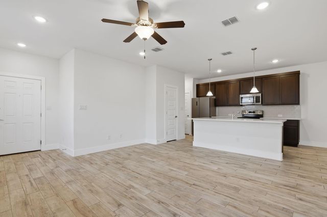 460 Parkline DR 34B, Georgetown, TX 78626