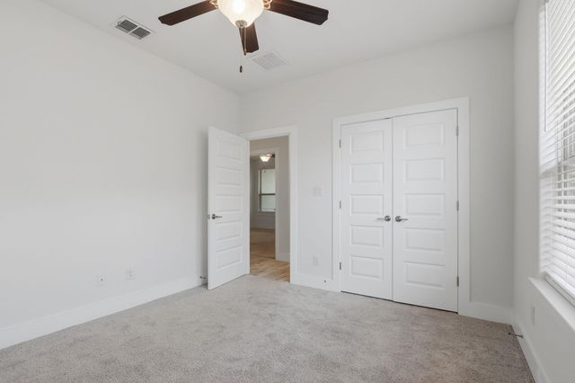 460 Parkline DR 34B, Georgetown, TX 78626