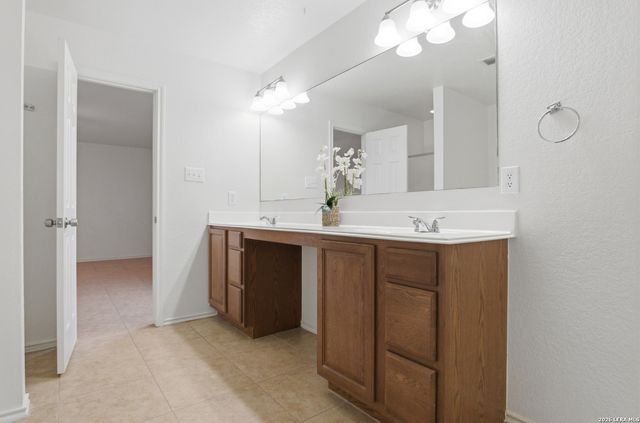 9323 SPRUCE CRST, San Antonio, TX 78245