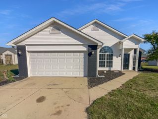 2020 Pheasant Run, Westfield, IN 46074