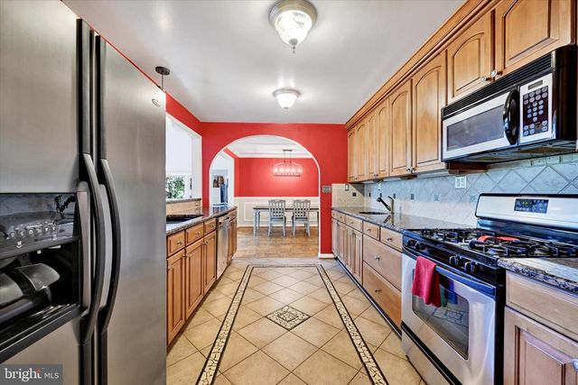 917 RAMBLING, Baltimore, MD 21228