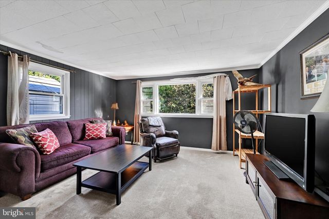 917 RAMBLING, Baltimore, MD 21228