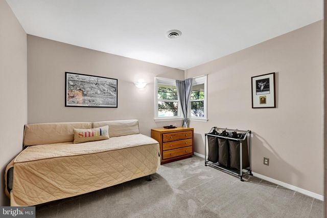 917 RAMBLING, Baltimore, MD 21228