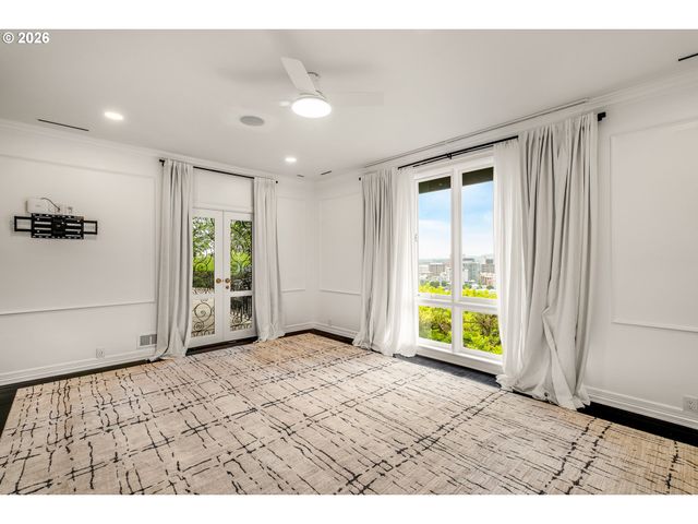 1636 Sw VISTA Ave, Portland, OR 97201