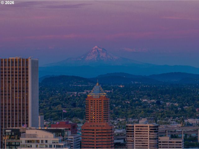 1636 Sw VISTA Ave, Portland, OR 97201