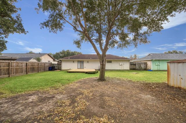 2510 Ewell Drive, League City, TX 77573