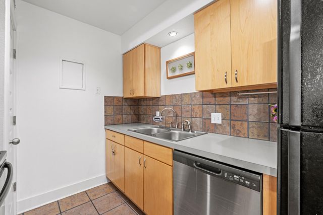 3815 Guadalupe ST 112, Austin, TX 78751