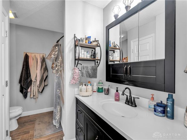 2014 Clearstream Way, Clayton, OH 45315