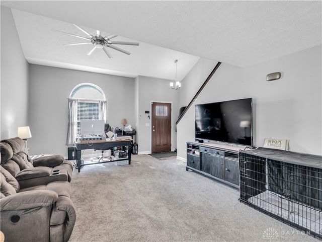2014 Clearstream Way, Clayton, OH 45315