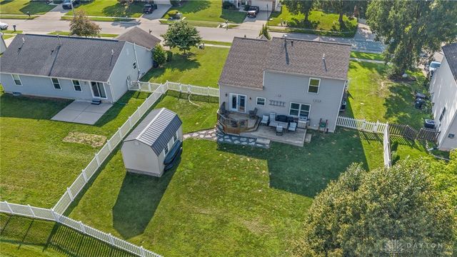 2014 Clearstream Way, Clayton, OH 45315