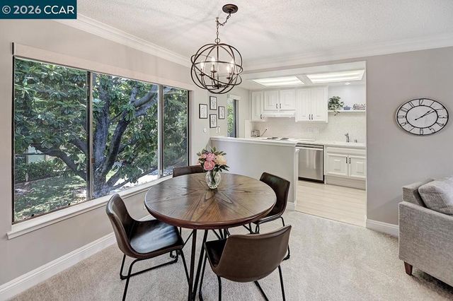 2716 Tice Creek 1, Walnut Creek, CA 94595