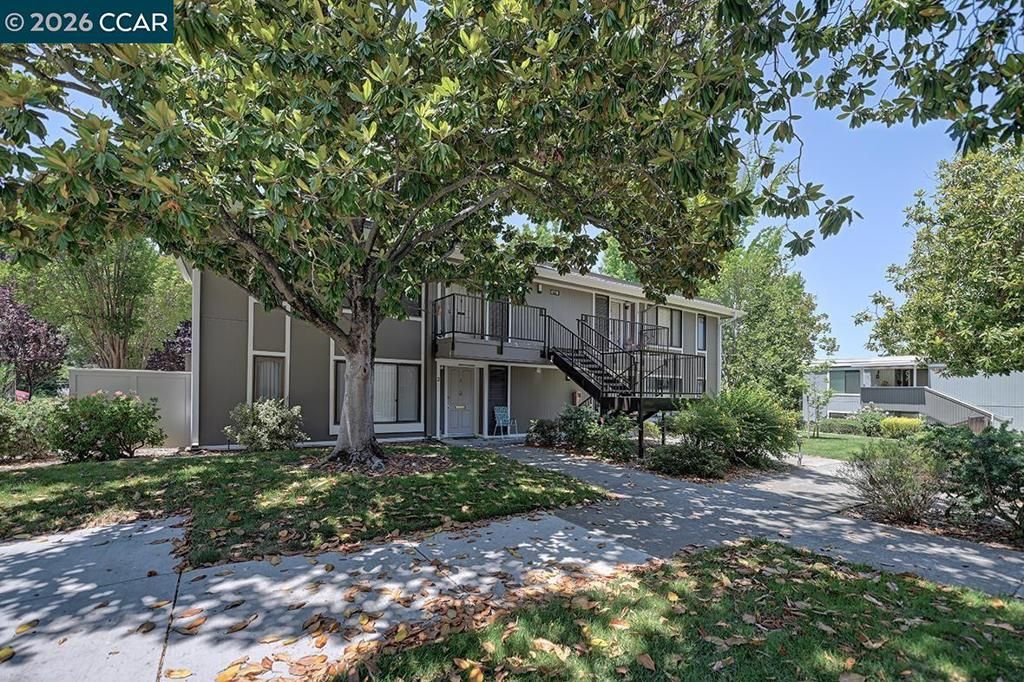 2716 Tice Creek 1, Walnut Creek, CA 94595