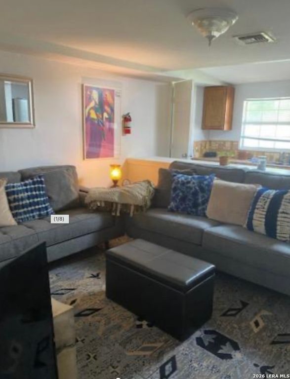 100 Dinn Dr Unit 2, San Antonio, TX 78218