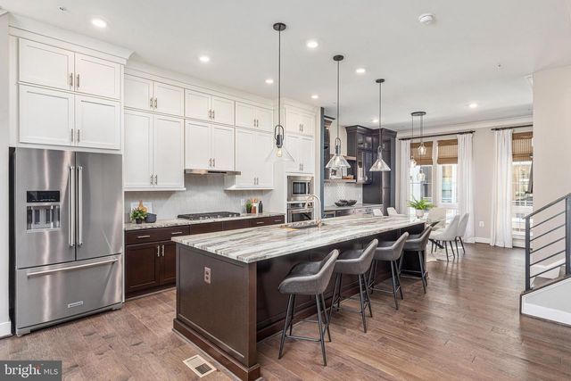 1876 EASTERLY RD, Reston, VA 20190