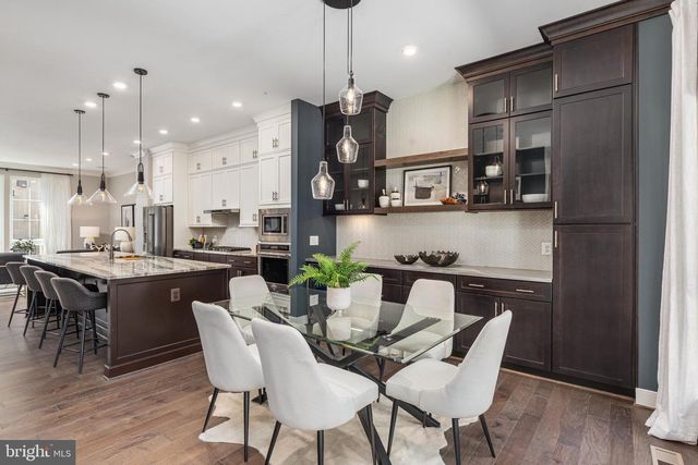 1876 EASTERLY RD, Reston, VA 20190